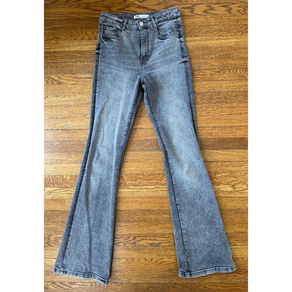 Zara Women's Gray High Waist Flare Jeans Size 6